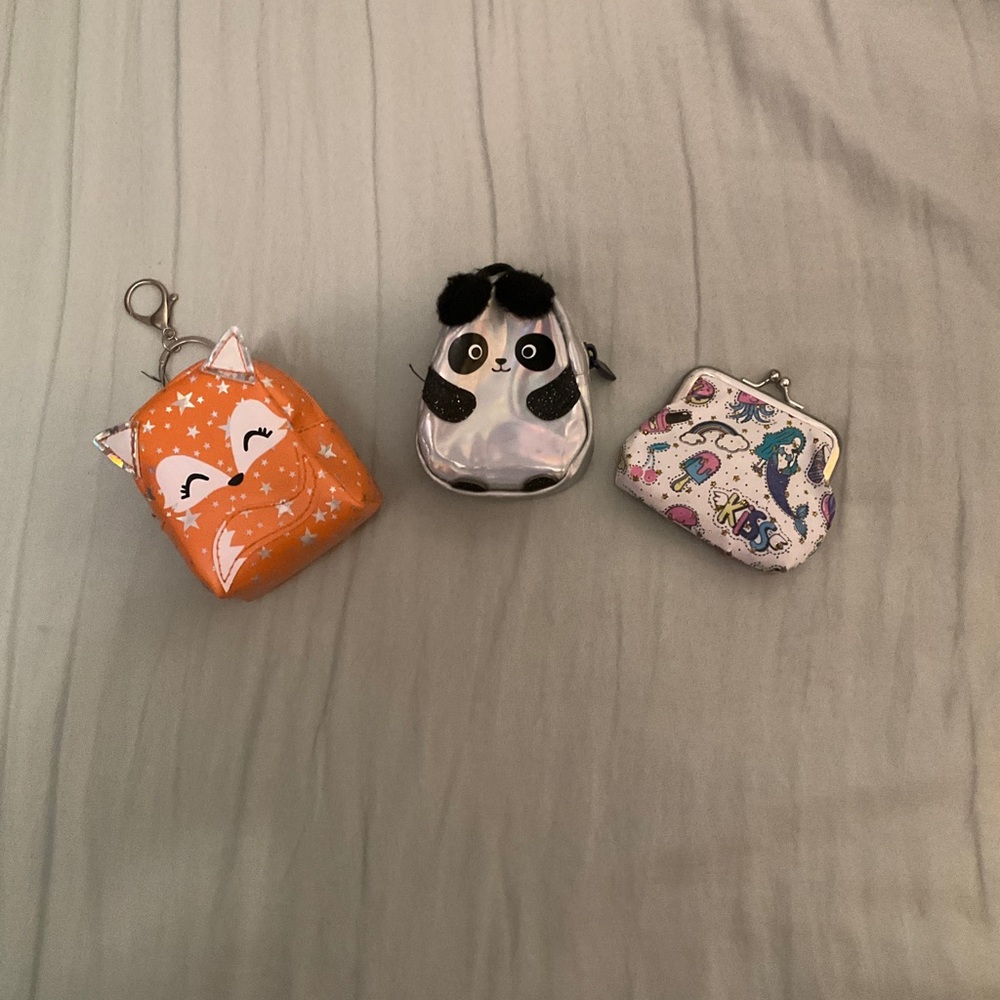 2 mini mini backpacks for dolls and a little jewelry, ring bag
